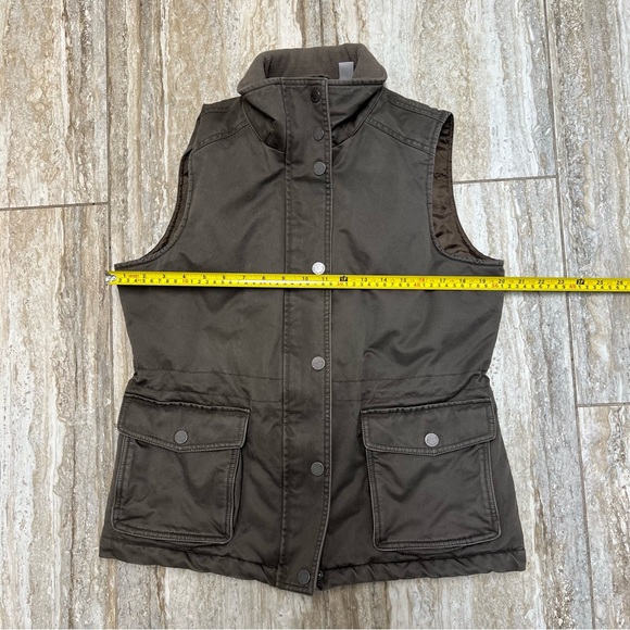 Liz Claiborne Women’s Green Utility Cargo Vest Size Medium Sleeveless Outdoor - Picture 7 of 9